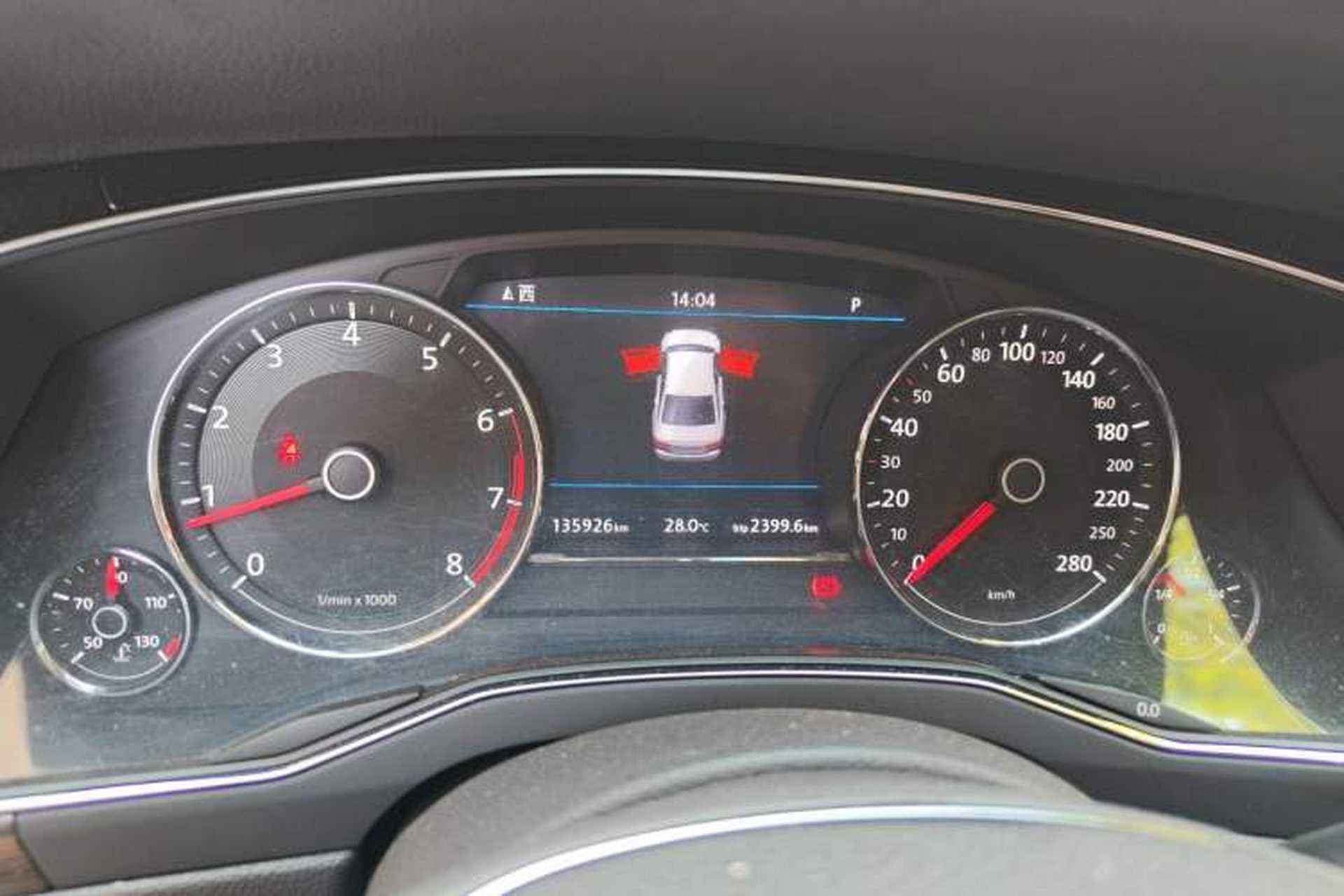 Used Volkswagen Phideon 2018 Revised Version 380TSI Two-Wheel Drive Business Edition Instrument Cluster