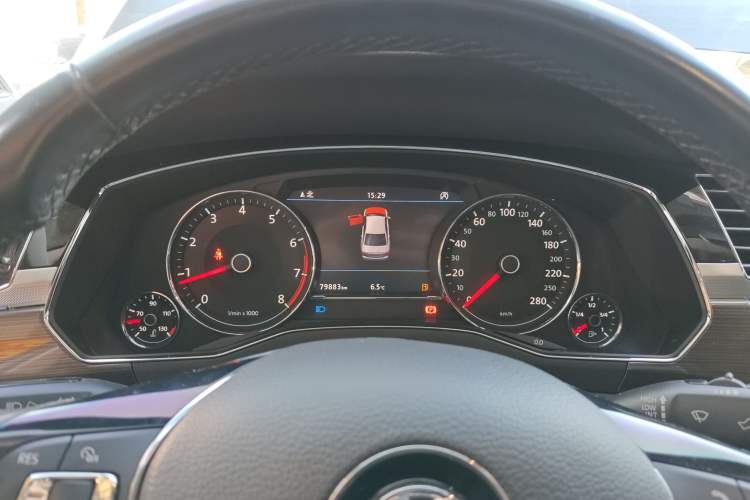 Used Volkswagen Phideon 2018 Revised Version 380TSI Two-Wheel Drive Business Edition Instrument Cluster