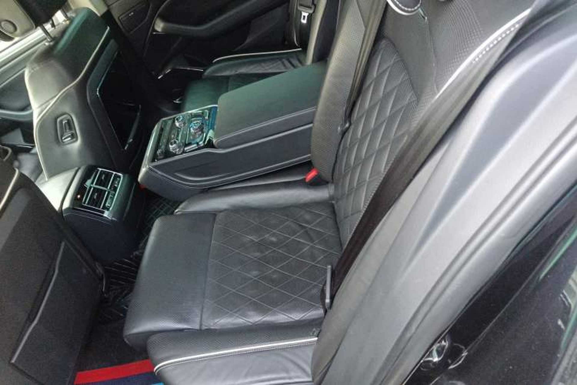 Used Volkswagen Phideon 2018 380TSI Two-Wheel-Drive Flagship Edition Interior 4