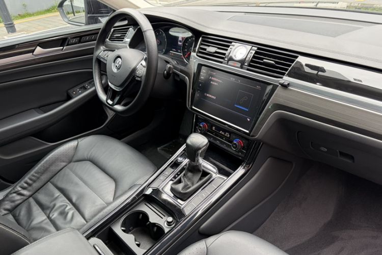 Used Volkswagen Phideon 2018 Revised Version 380TSI Two-Wheel Drive Business Edition
