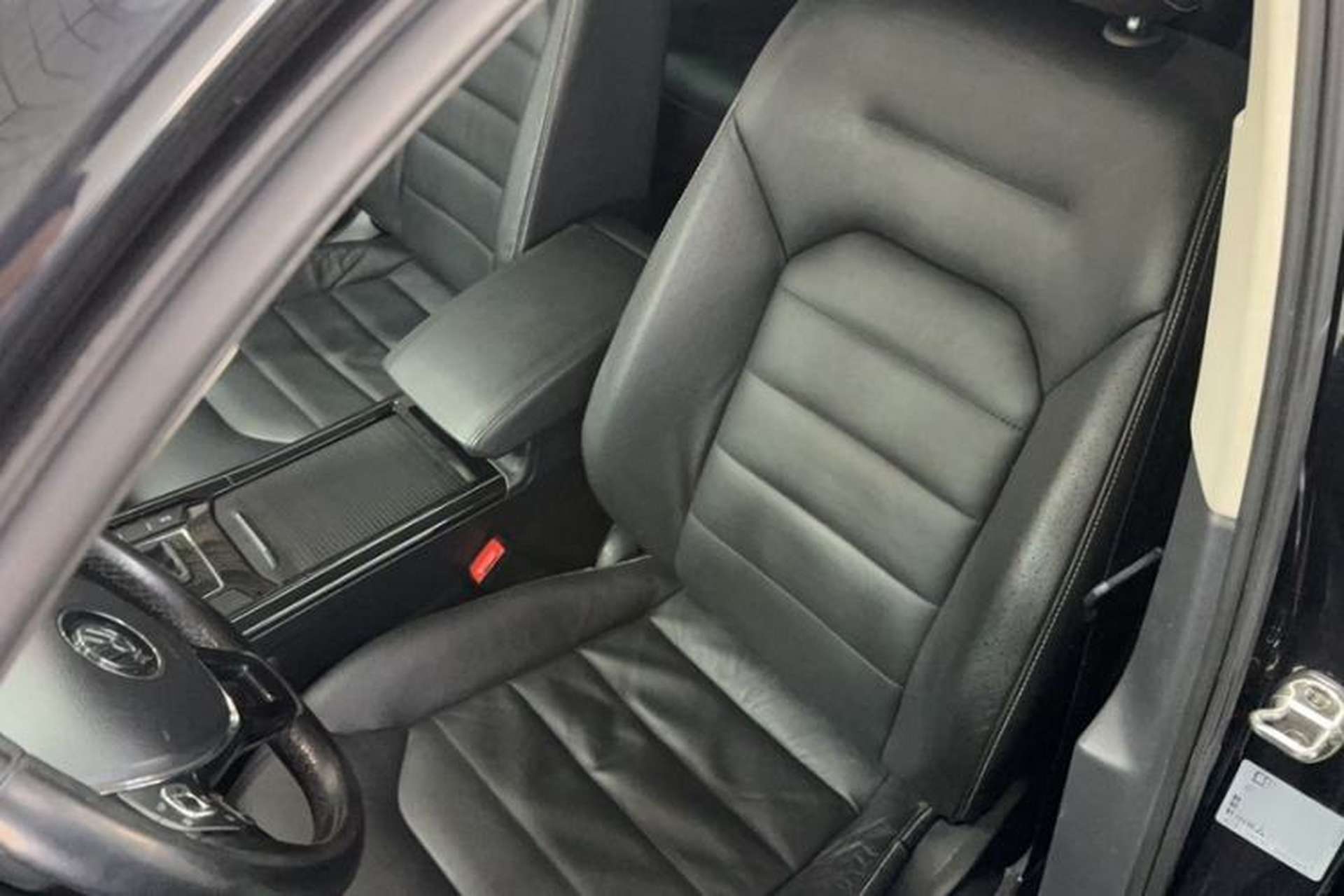 Used Volkswagen Phideon 2018 Revised Version 380TSI Two-Wheel Drive Business Edition Left Front Seat