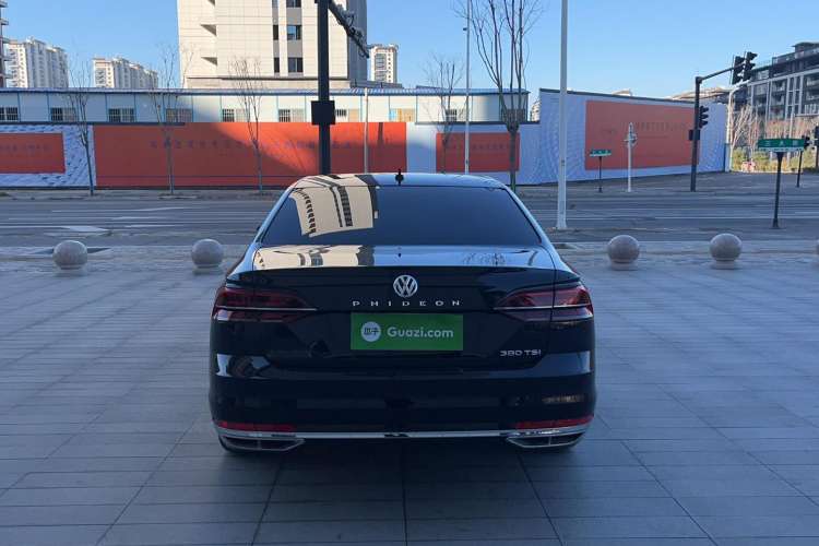 Used Volkswagen Phideon 2018 Revised Version 380TSI Two-Wheel Drive Business Edition Rear
