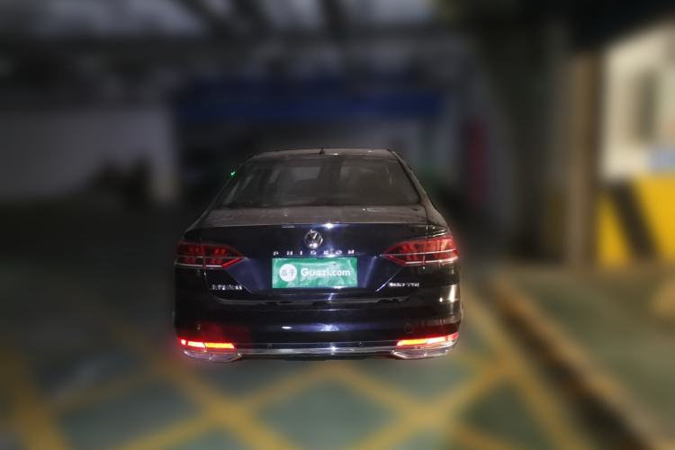 Used Volkswagen Phideon 2018 Revised Version 380TSI Two-Wheel Drive Business Edition Rear
