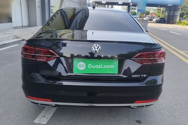 Used Volkswagen Phideon 2018 Revised Version 380TSI Two-Wheel Drive Business Edition Rear