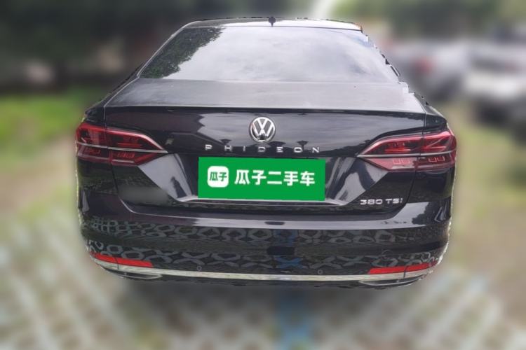 Used Volkswagen Phideon 2018 Revised Version 380TSI Two-Wheel Drive Business Edition Rear