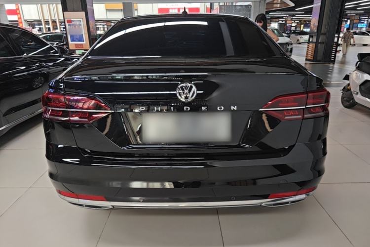 Used Volkswagen Phideon 2018 Revised Version 380TSI Two-Wheel-Drive Flagship Edition Rear