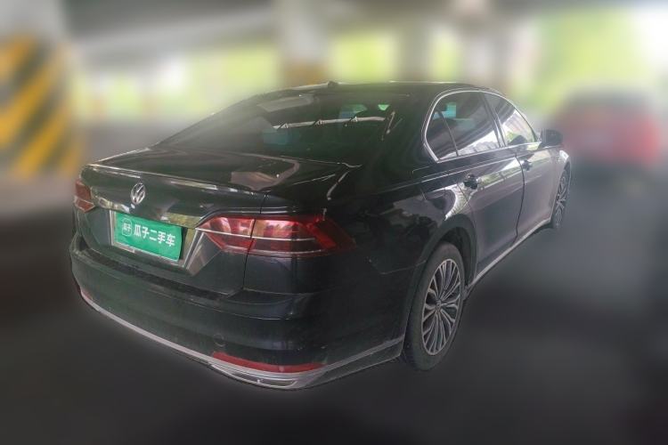 Used Volkswagen Phideon 2018 Revised Version 380TSI Two-Wheel Drive Business Edition Rear Right 45 Deg