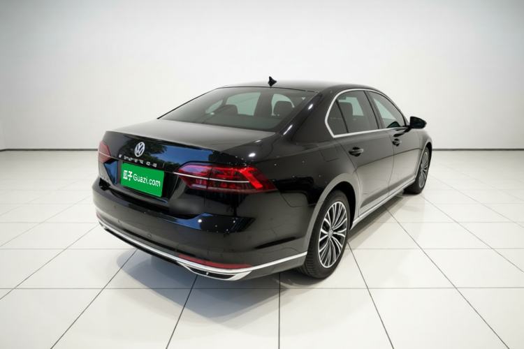 Used Volkswagen Phideon 2018 Revised Version 380TSI Two-Wheel Drive Business Edition Rear Right 45 Deg