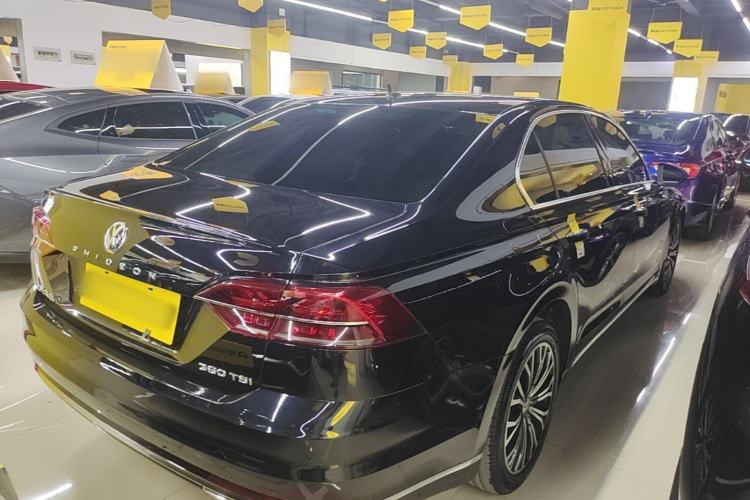 Used Volkswagen Phideon 2018 Revised Version 380TSI Two-Wheel Drive Business Edition Rear Right 45 Deg