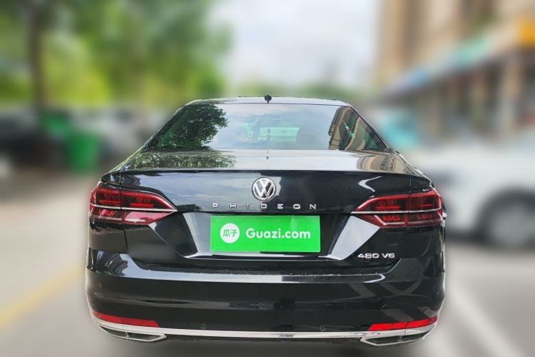 Used Volkswagen Phideon 2018 Revised Version 380TSI Two-Wheel Drive Business Edition Rear