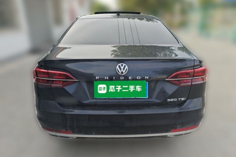 Used Volkswagen Phideon 2018 Revised Version 380TSI Two-Wheel Drive Business Edition Rear