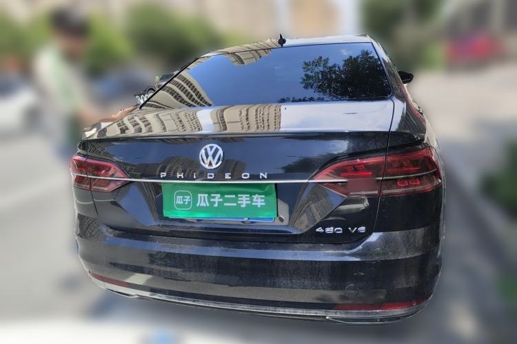 Used Volkswagen Phideon 2018 Revised Version 380TSI Two-Wheel Drive Business Edition Rear