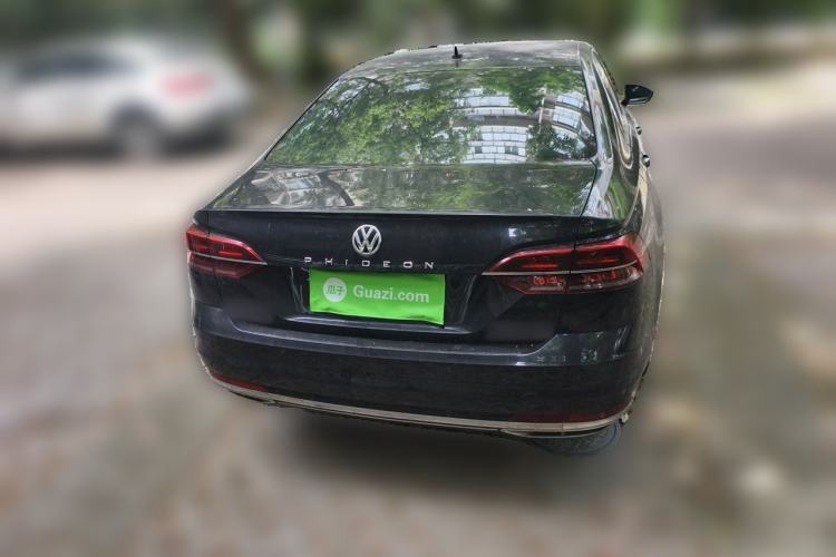 Used Volkswagen Phideon 2018 Revised Version 380TSI Two-Wheel-Drive Flagship Edition Rear