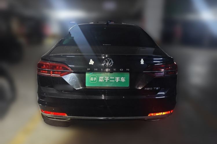 Used Volkswagen Phideon 2018 Revised Version 380TSI Two-Wheel Drive Business Edition Rear