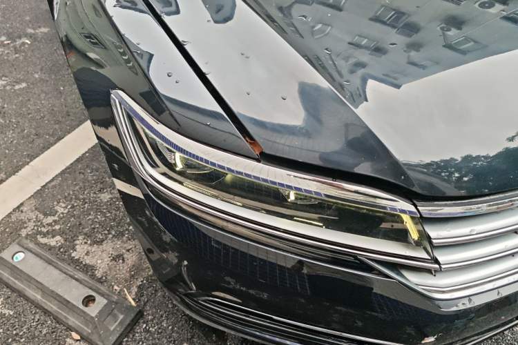 Used Volkswagen Phideon 2018 Revised Version 380TSI Two-Wheel Drive Business Edition Right Front Headlight
