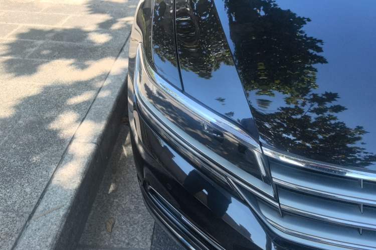 Used Volkswagen Phideon 2018 Revised Version 380TSI Two-Wheel Drive Business Edition Right Front Headlight