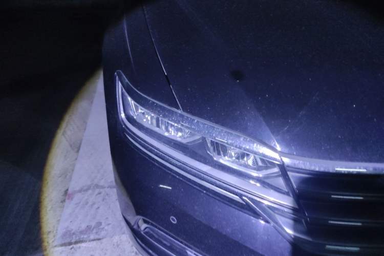 Used Volkswagen Phideon 2018 Revised Version 380TSI Two-Wheel Drive Business Edition Right Front Headlight