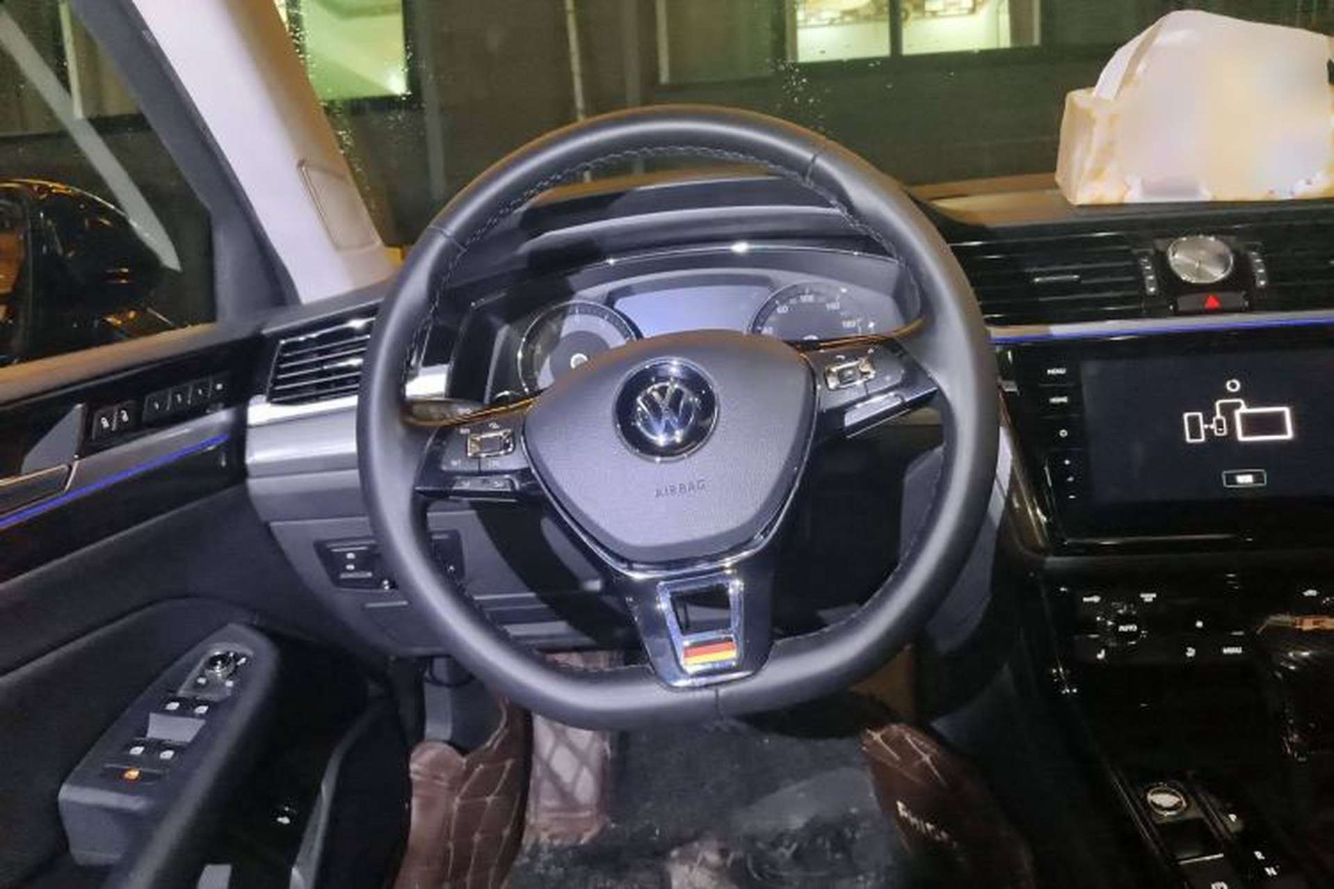 Used Volkswagen Phideon 2018 Revised Version 380TSI Two-Wheel Drive Business Edition Steering Wheel