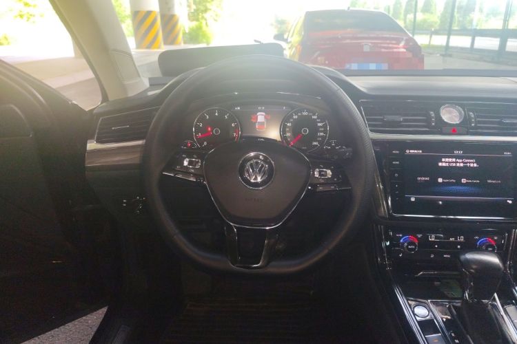 Used Volkswagen Phideon 2018 Revised Version 380TSI Two-Wheel Drive Business Edition Steering Wheel