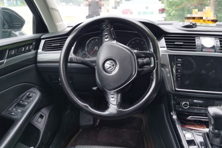 Used Volkswagen Phideon 2018 Revised Version 380TSI Two-Wheel Drive Business Edition Steering Wheel