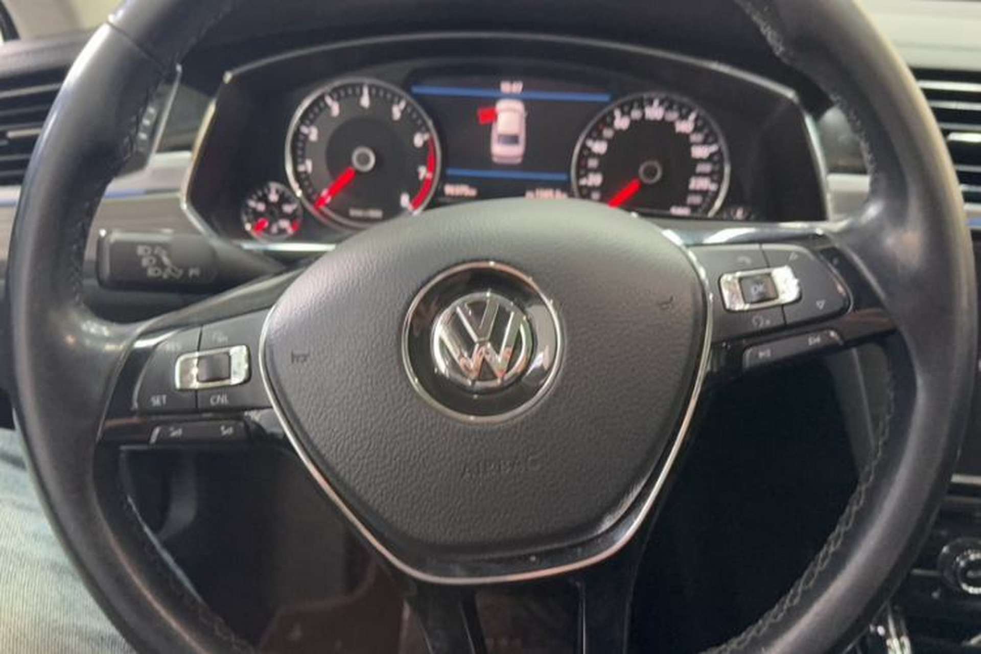 Used Volkswagen Phideon 2018 Revised Version 380TSI Two-Wheel Drive Business Edition Steering Wheel