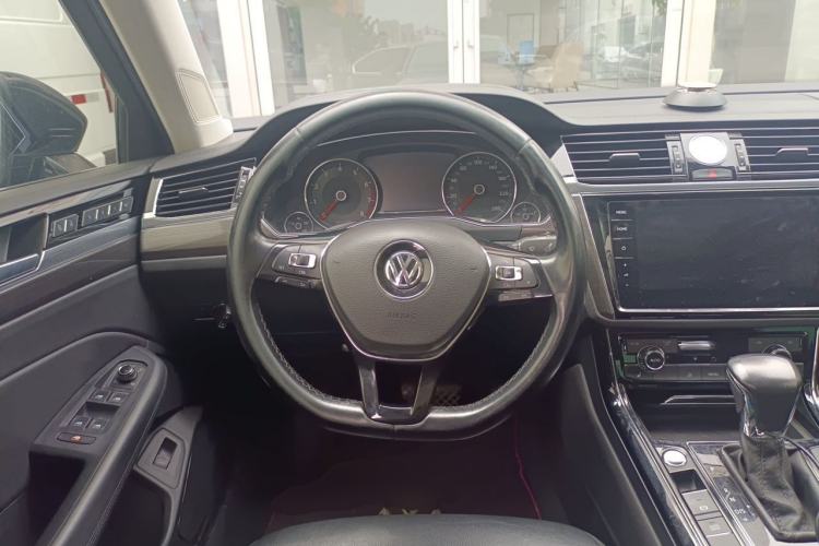 Used Volkswagen Phideon 2018 380TSI Two-Wheel Drive Business Edition Steering Wheel