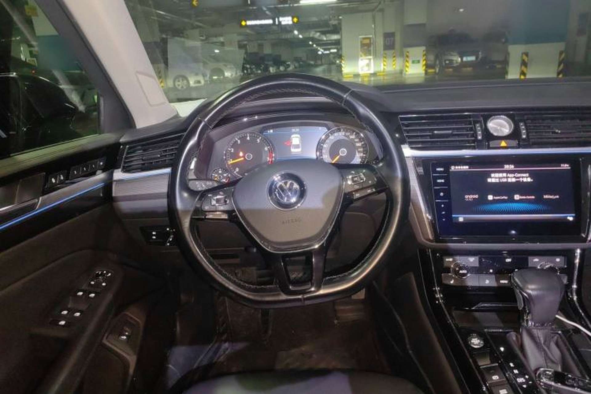 Used Volkswagen Phideon 2018 Revised Version 380TSI Two-Wheel Drive Business Edition Steering Wheel