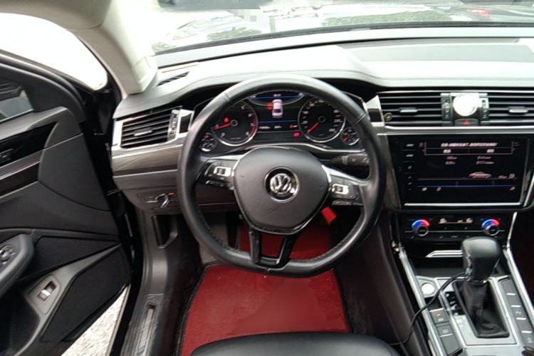 Used Volkswagen Phideon 2018 Revised Version 380TSI Two-Wheel Drive Business Edition Steering Wheel