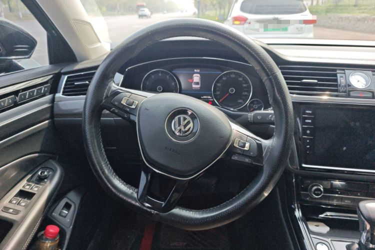 Used Volkswagen Phideon 2018 Revised Version 380TSI Two-Wheel Drive Business Edition Steering Wheel