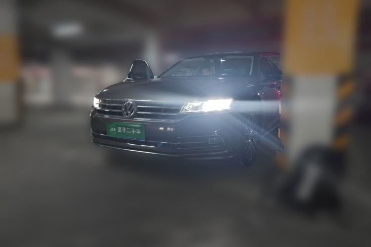 Ojetý Volkswagen Phideon 2018 Revised Version 380TSI Two-Wheel Drive Business Edition Guazi used car, China used car export, Used car for sale, Used  cars, Cheapest cars for sale