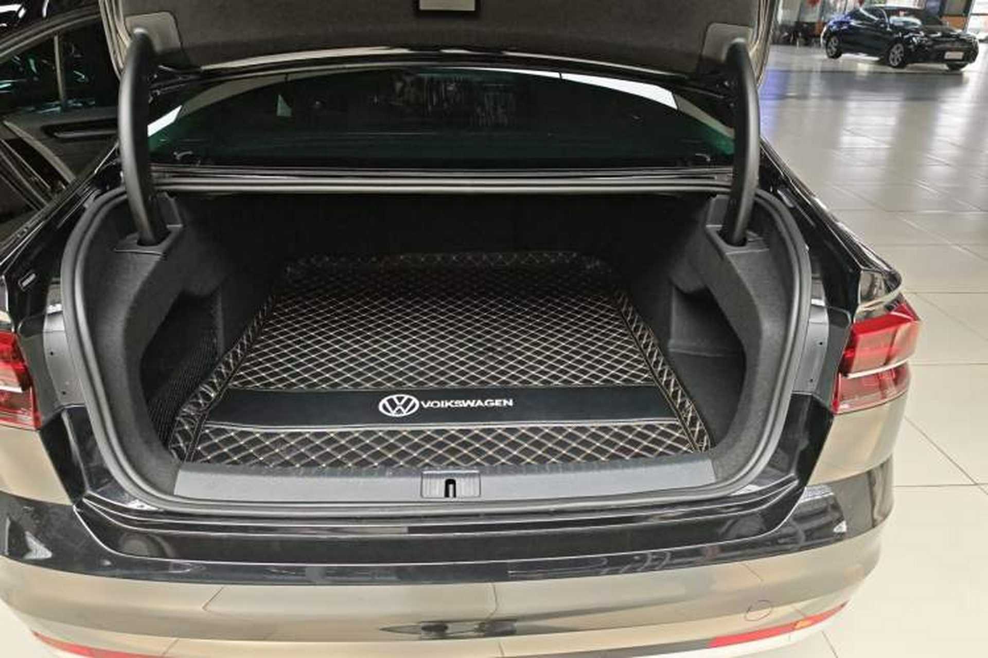 Used Volkswagen Phideon 2018 Revised Version 380TSI Two-Wheel Drive Business Edition Trunk
