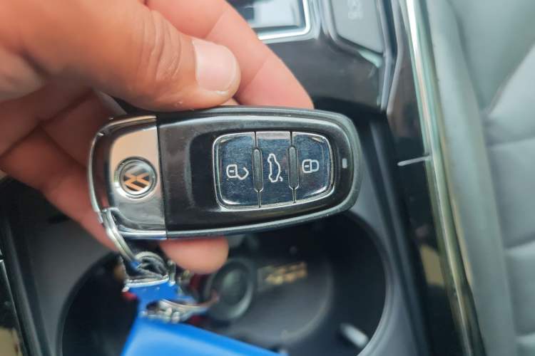 Used Volkswagen Phideon 2018 Revised Version 380TSI Two-Wheel Drive Business Edition Vehicle Key