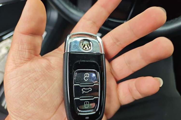 Used Volkswagen Phideon 2018 380TSI Two-Wheel-Drive Flagship Edition Vehicle Key