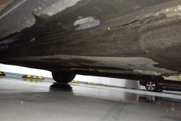 Used Volkswagen Phideon 2018 Revised Version 380TSI Two-Wheel Drive Business Edition Chassis Front Right
