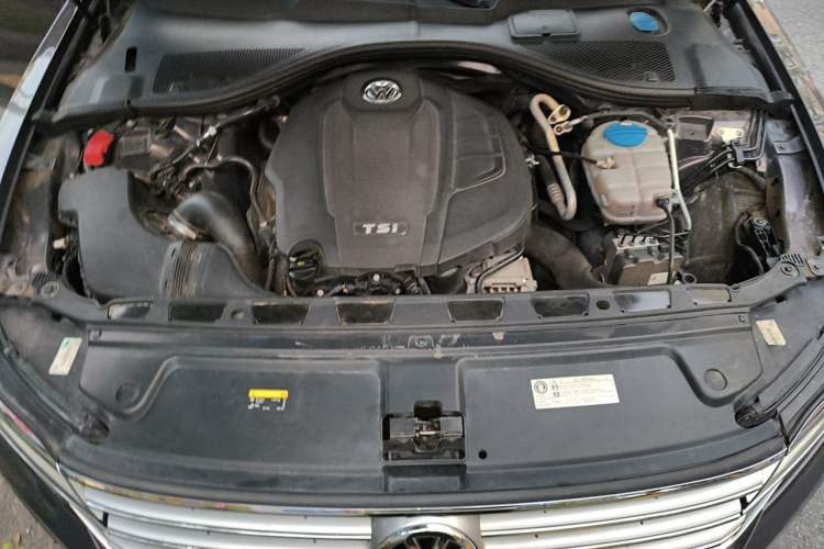 Used Volkswagen Phideon 2018 Revised Version 380TSI Two-Wheel Drive Business Edition Engine Bay