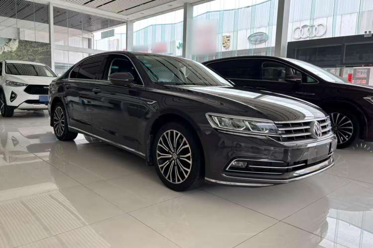 Used Volkswagen Phideon 2018 Revised Version 380TSI Two-Wheel Drive Business Edition Exterior 2