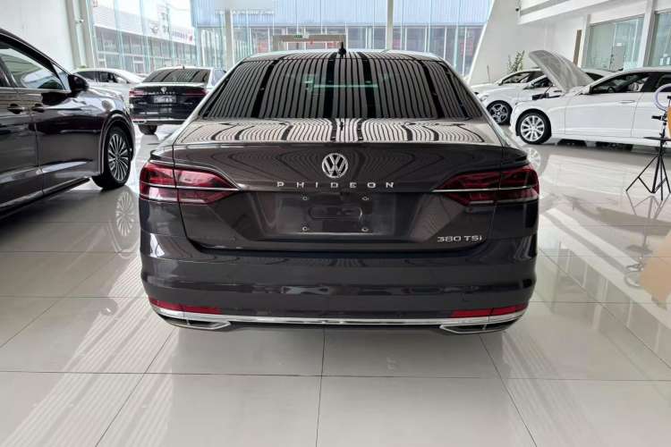 Used Volkswagen Phideon 2018 Revised Version 380TSI Two-Wheel Drive Business Edition Exterior 4