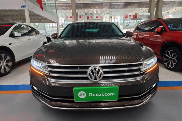 Used Volkswagen Phideon 2018 Revised Version 380TSI Two-Wheel Drive Business Edition Front