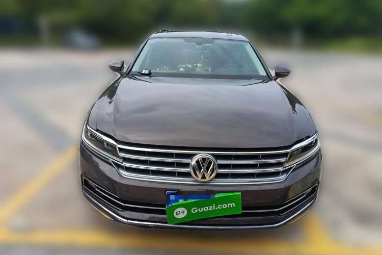 Used Volkswagen Phideon 2018 Revised Version 380TSI Two-Wheel Drive Business Edition Front