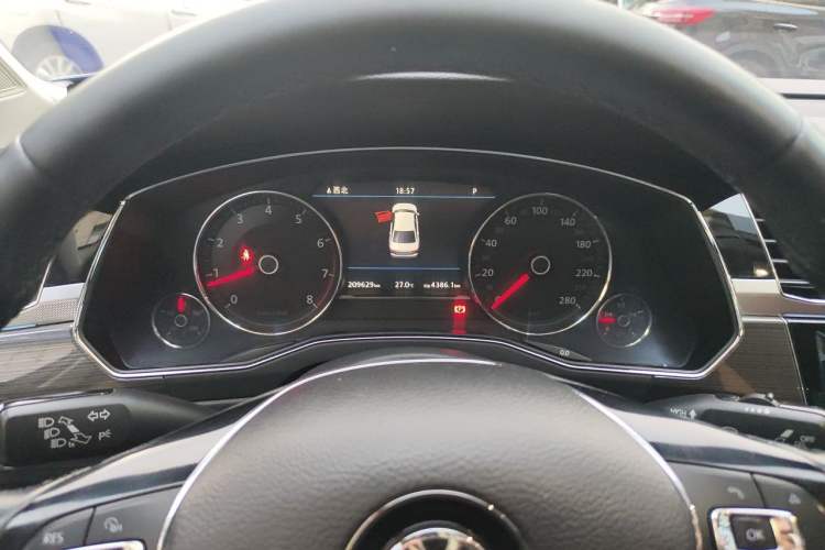 Used Volkswagen Phideon 2018 380TSI Two-Wheel Drive Business Edition Instrument Cluster
