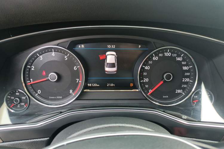 Used Volkswagen Phideon 2018 Revised Version 380TSI Two-Wheel Drive Business Edition Instrument Cluster