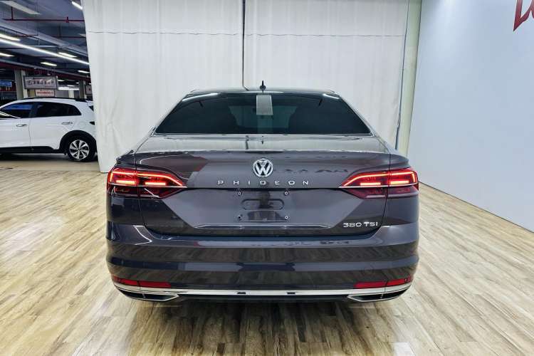 Used Volkswagen Phideon 2018 Revised Version 380TSI Two-Wheel Drive Business Edition Rear