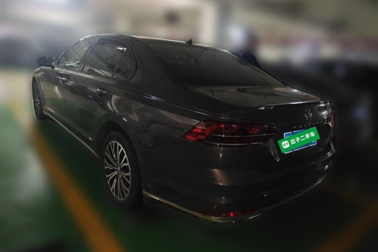 Used Volkswagen Phideon 2018 Revised Version 380TSI Two-Wheel Drive Business Edition Rear Left 45 Deg