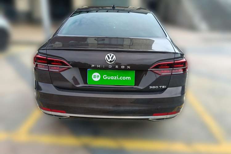 Used Volkswagen Phideon 2018 Revised Version 380TSI Two-Wheel Drive Business Edition Rear