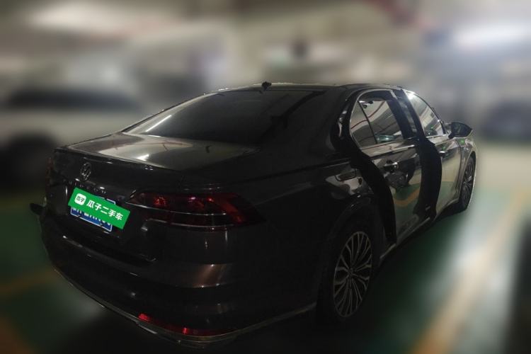 Used Volkswagen Phideon 2018 Revised Version 380TSI Two-Wheel Drive Business Edition Rear Right 45 Deg