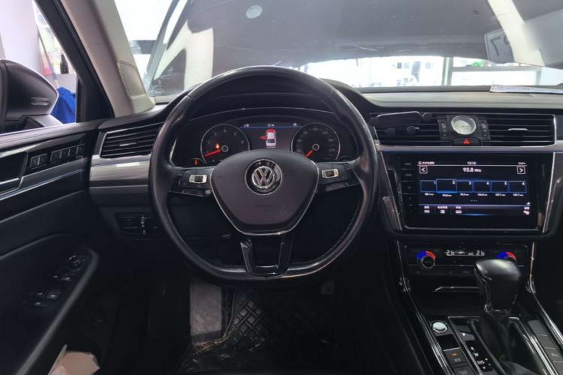 Used Volkswagen Phideon 2018 Revised Version 380TSI Two-Wheel Drive Business Edition Steering Wheel