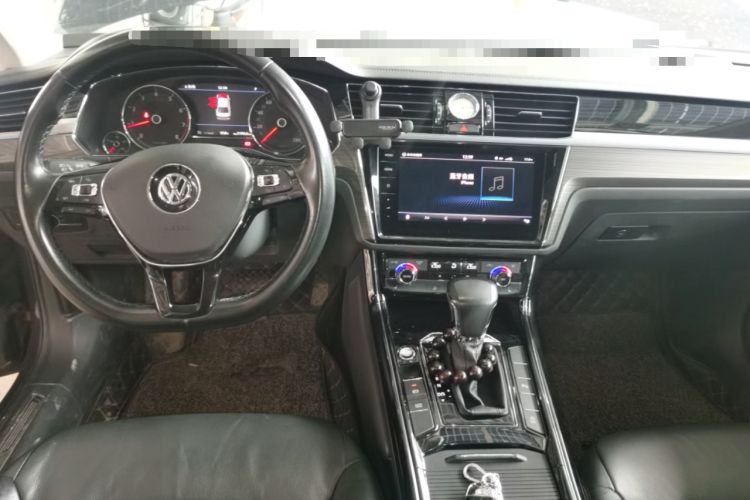 Used Volkswagen Phideon 2018 Revised Version 380TSI Two-Wheel Drive Business Edition Center Console