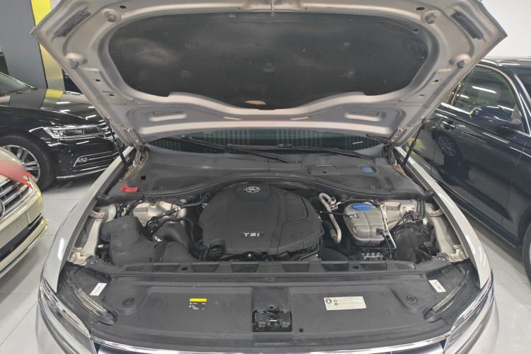 Used Volkswagen Phideon 2018 380TSI Two-Wheel-Drive Flagship Edition Engine Bay