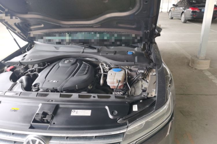 Used Volkswagen Phideon 2018 Revised Version 380TSI Two-Wheel Drive Business Edition Engine Bay Left