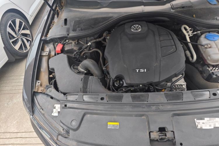 Used Volkswagen Phideon 2018 Revised Version 380TSI Two-Wheel Drive Business Edition Engine Bay Right